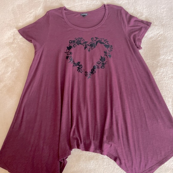 ***SOLD***Torrid Sharkbite Heart Swing Tunic Top - Size 1X - Picture 7 of 13